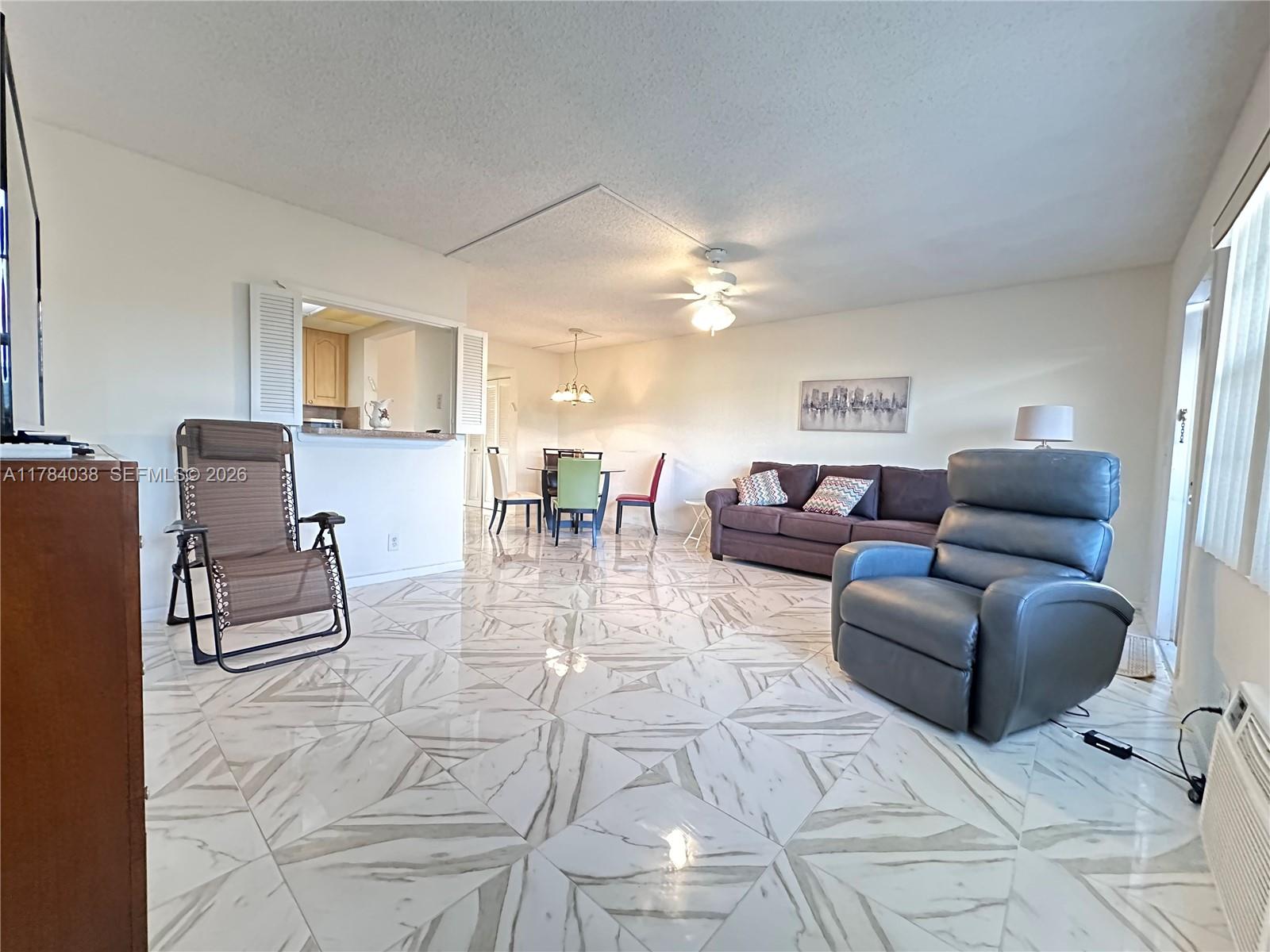 6dd28e9b-4877 569 N Fanshaw N # 569, Boca Raton FL 33434 — #A11784038