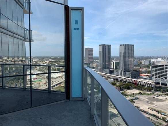 851 NE 1st Ave # 3002, Miami FL 33132 — #A11785172