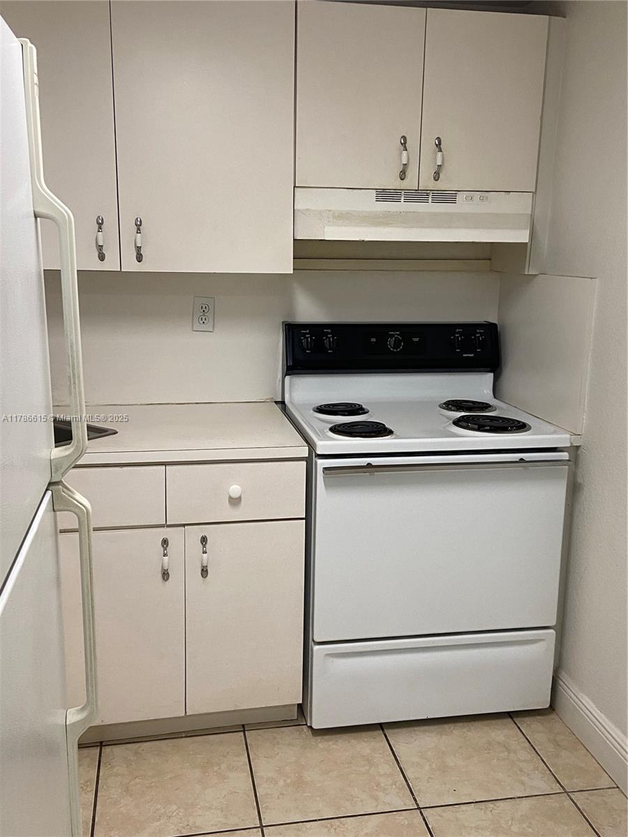 6dd28e9b-4924 666 W 81st St # 127, Hialeah FL 33014 — #A11786615