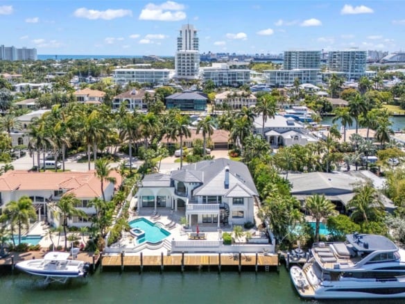 2561 Lucille Dr, Fort Lauderdale FL 33316 — #A11787149