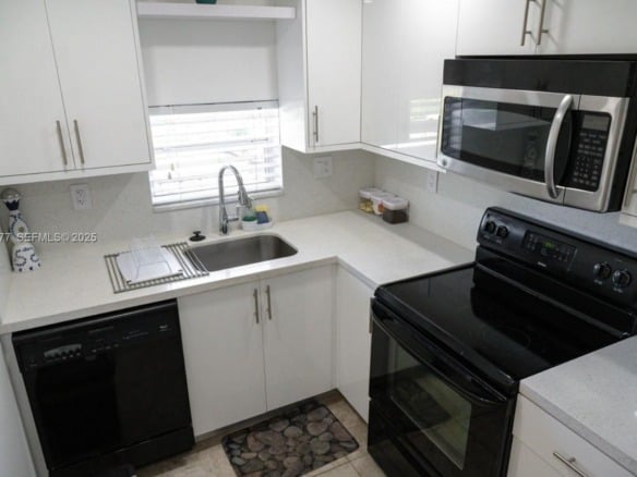 8901 Hollybrook # 206, Hollywood FL 33025 — #A11787277