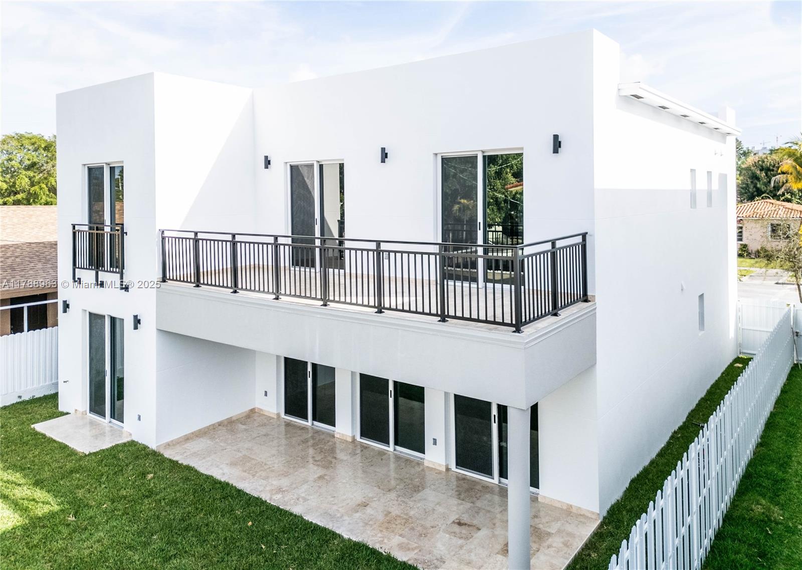 6dd28e9b-4956 910 SW 24th Rd, Miami FL 33129 — #A11788963