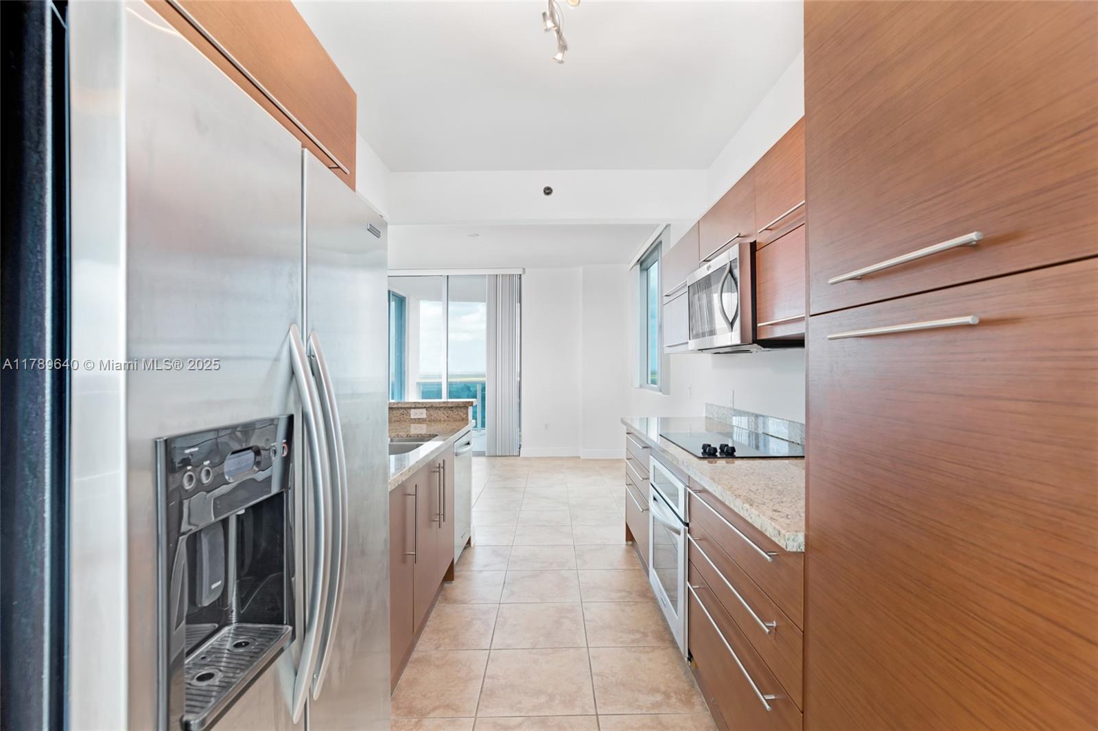 6dd28e9b-4972 2641 N Flamingo Rd # 2608N, Sunrise FL 33323 — #A11789640