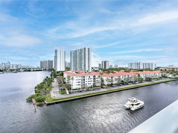 3300 NE 188th St # 710, Aventura FL 33180 — #A11790515