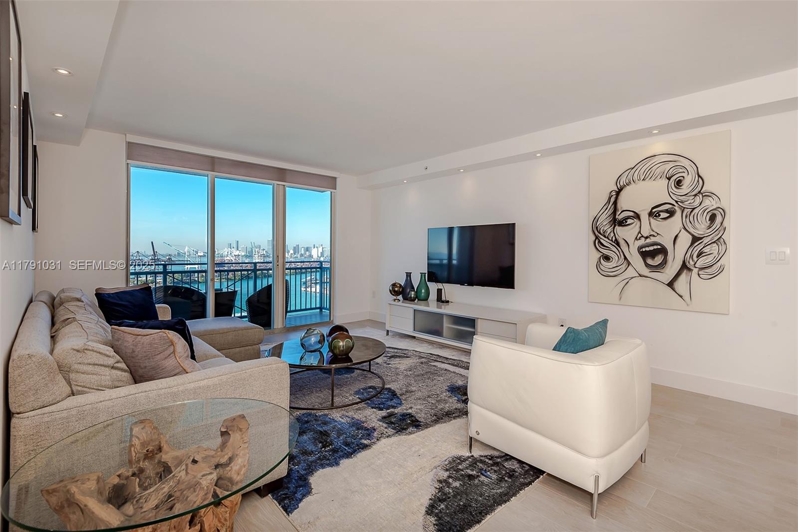 6dd28e9b-4998 90 Alton Rd # 2410, Miami Beach FL 33139 — #A11791031