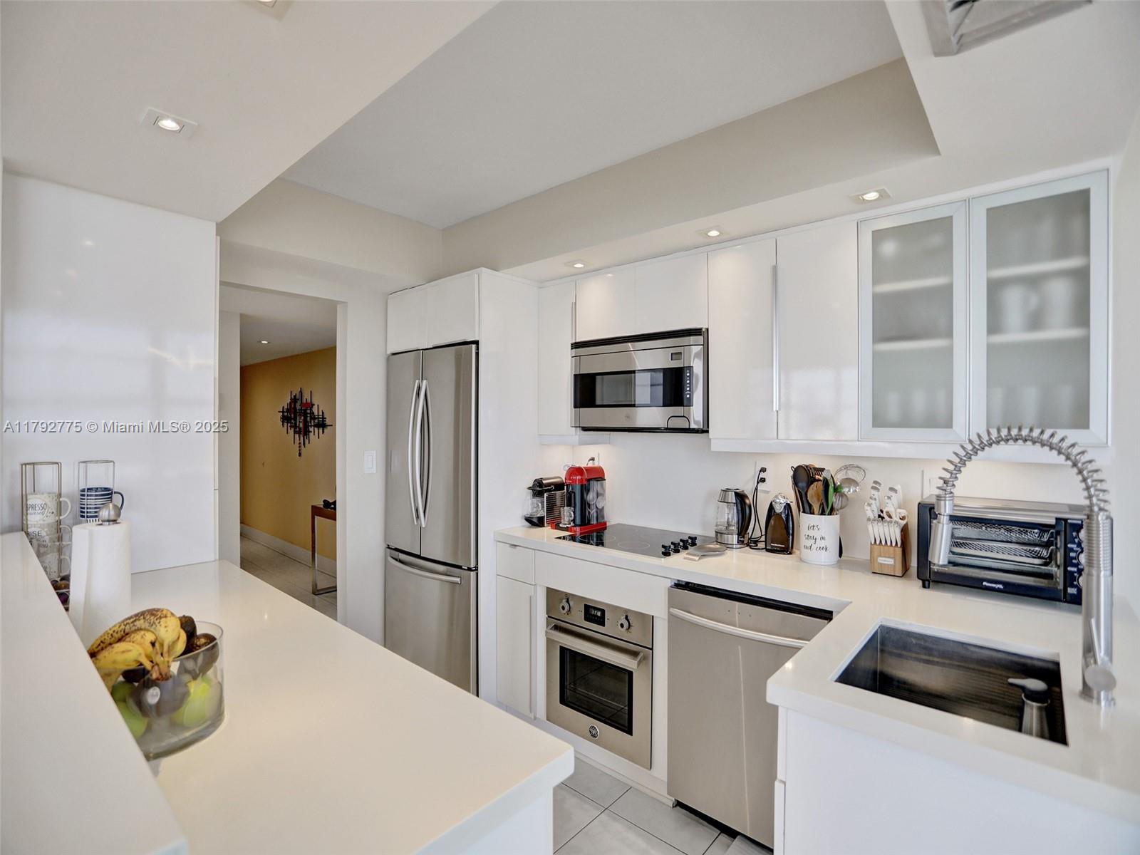 6dd28e9b-5022 18011 Biscayne Blvd # 1904, Aventura FL 33160 — #A11792775