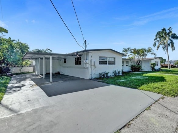 5657 Grant St, Hollywood FL 33021 — #A11792950