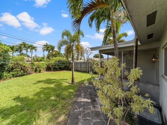 1761 NE 52nd St # 2, Fort Lauderdale FL 33334 — #A11795484