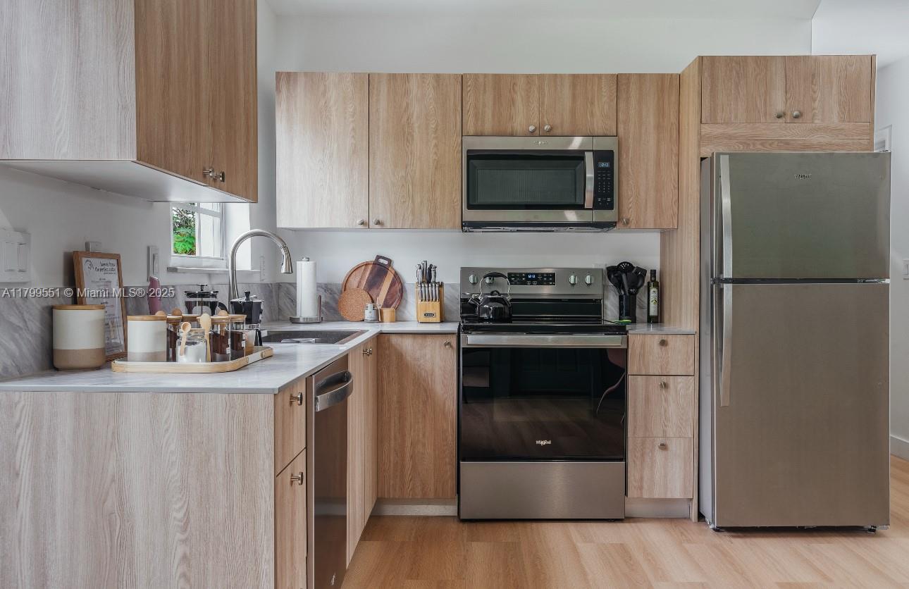 6dd28e9b-5167 1153 NE 158th St, North Miami Beach FL 33162 — #A11799551