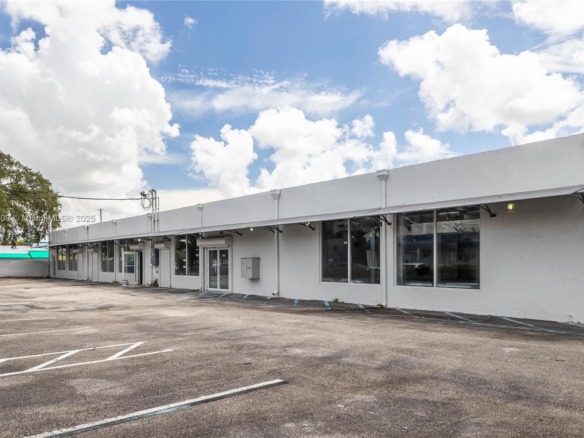 2090 NW 21st St, Miami FL 33142 — #A11845109