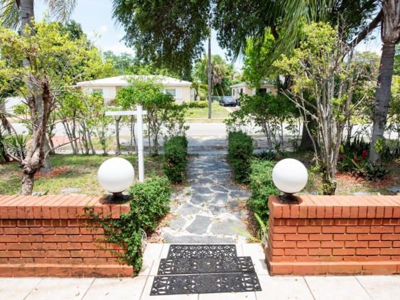 16910 NE 8th Ct, North Miami Beach FL 33162 — #A11800818