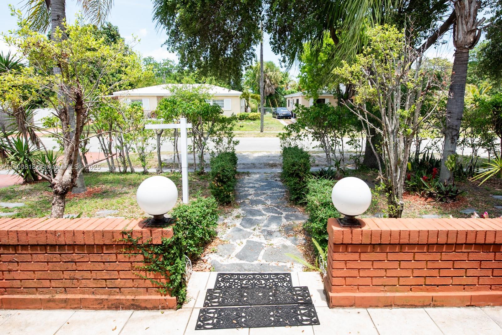 16910 NE 8th Ct, North Miami Beach FL 33162 — #A11800818