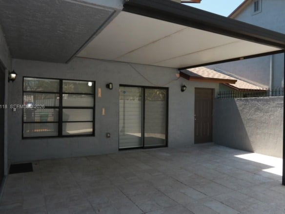 8098 NW 99th Ter, Hialeah Gardens FL 33016 — #A11801118
