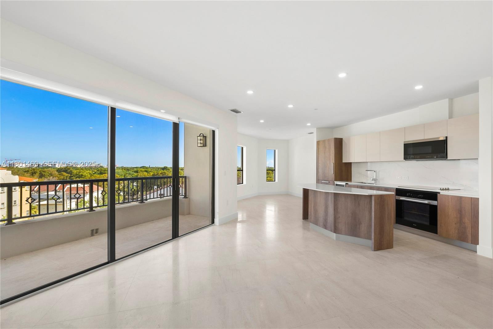 6dd28e9b-5205 701 Valencia Ave # 403, Coral Gables FL 33134 — #A11801469