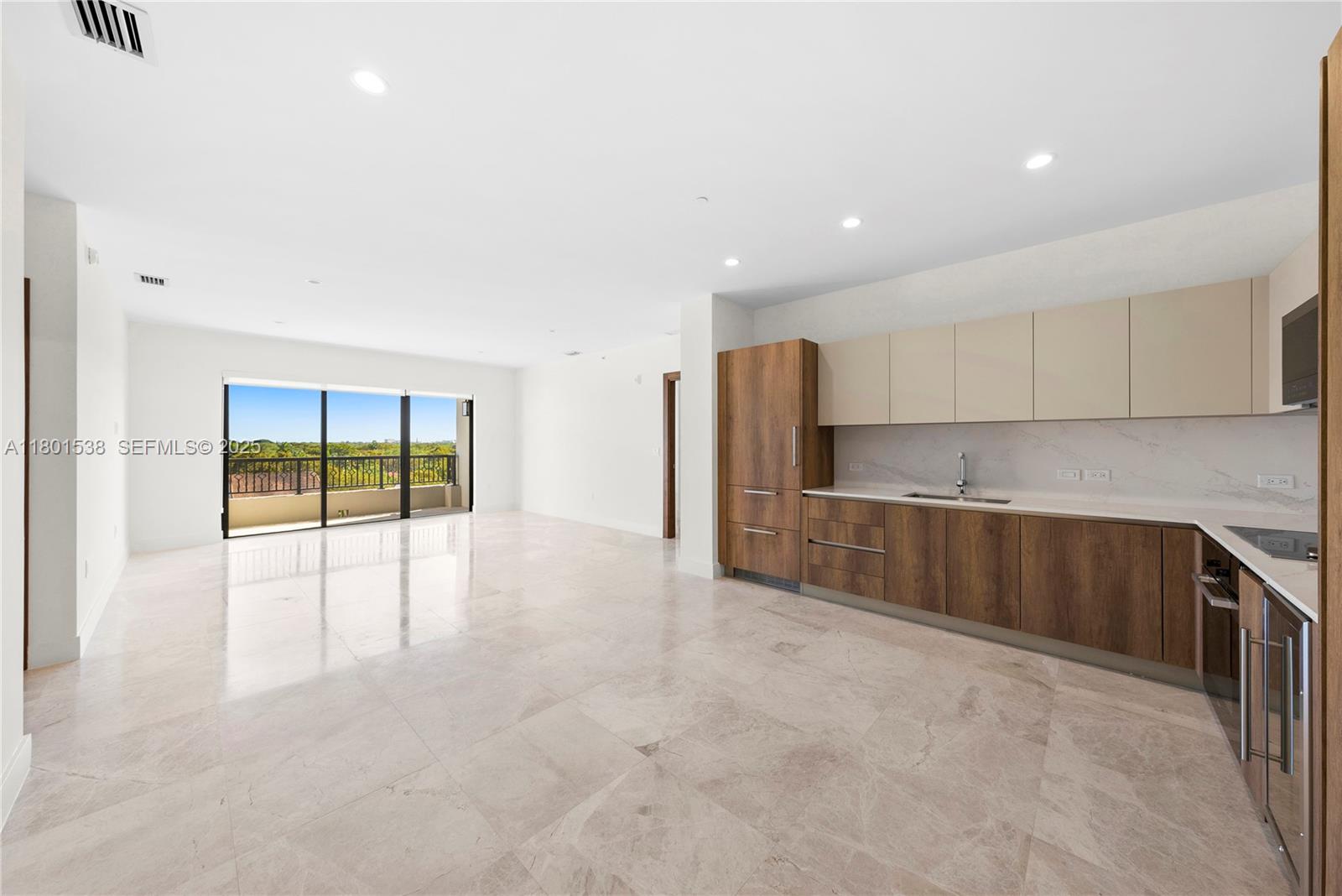 701 Valencia Ave # 404, Coral Gables FL 33134 — #A11801538