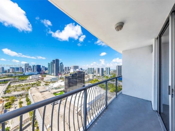 1750 N Bayshore Dr # 3308, Miami FL 33132 — #A11803185