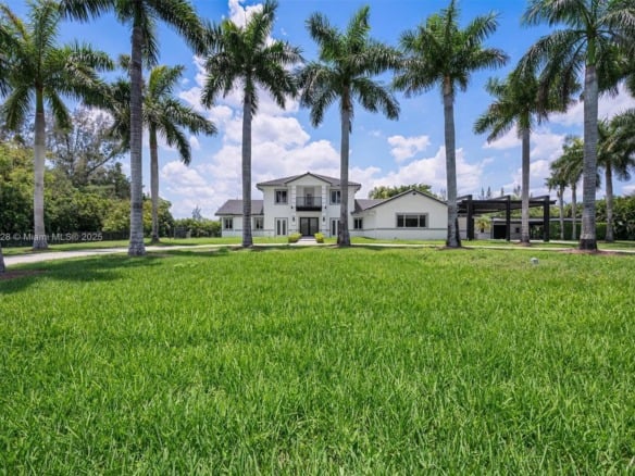 5121 SW 210th Ter, Southwest Ranches FL 33332 — #A11804628