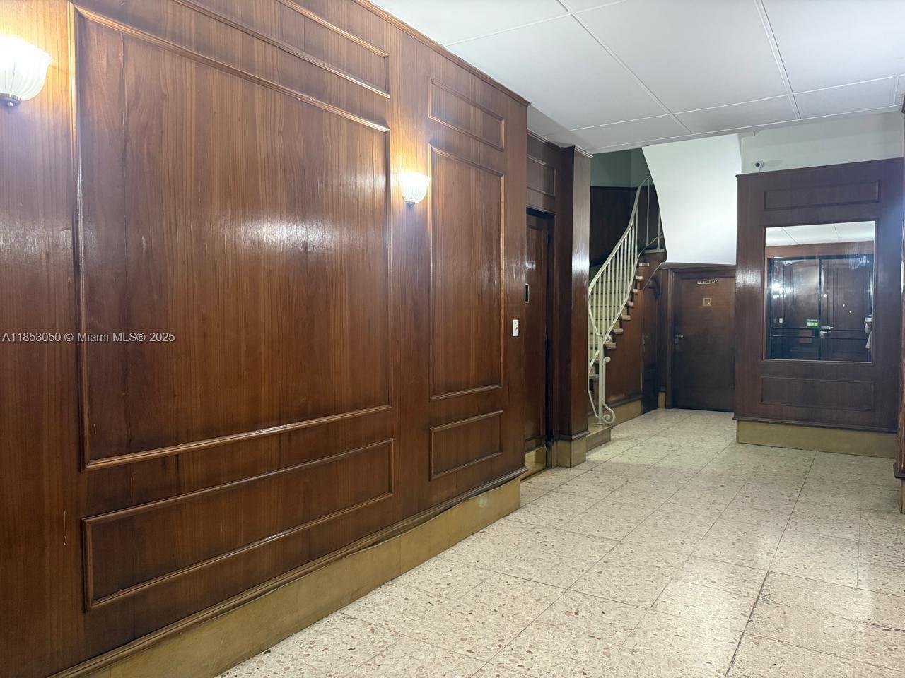 6dd28e9b-528 128 Bernardo de Irigoyen Montserrat # 7, FL 128 — #A11853050