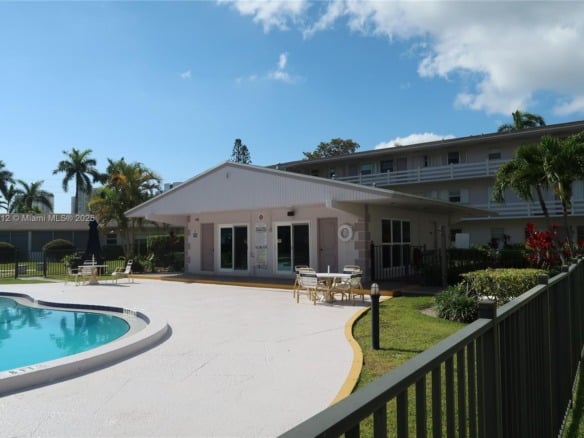 700 Layne Blvd # 112, Hallandale Beach FL 33009 — #A11805912