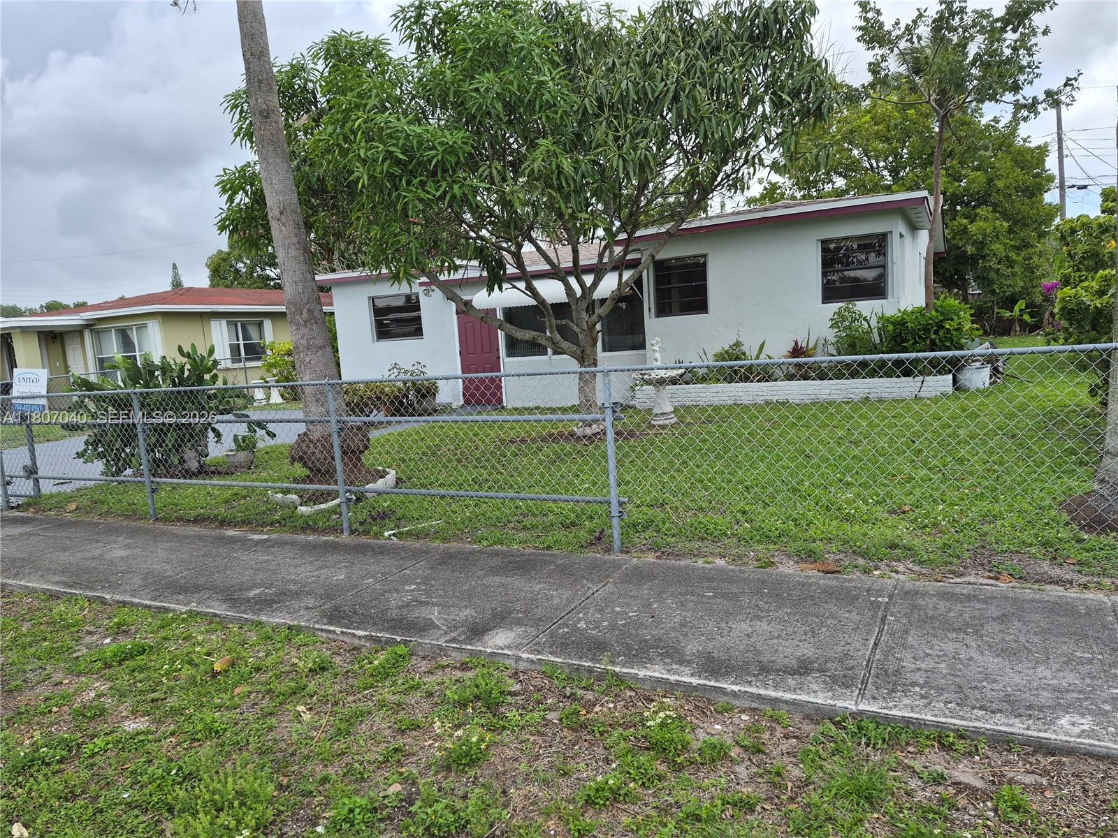 6dd28e9b-5323 3161 NW 5th St, Lauderhill FL 33311 — #A11807040