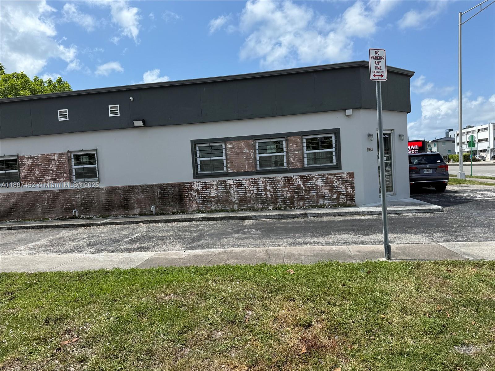 6dd28e9b-5339 1953 SW 27th Ave, Miami FL 33145 — #A11807452