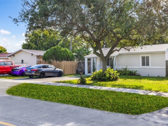 1304 NW 6th Ave, Fort Lauderdale FL 33311 — #A11808156