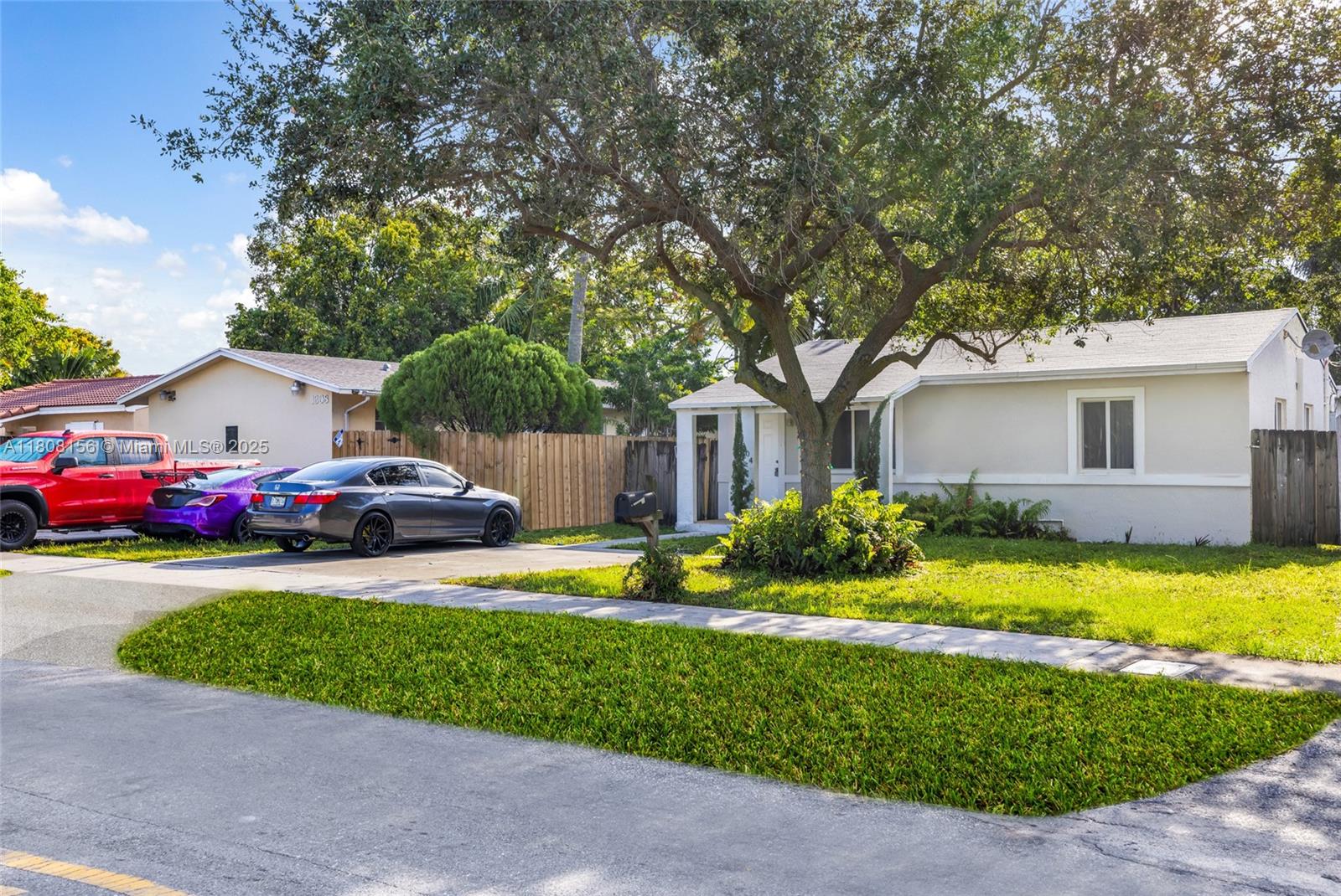 6dd28e9b-5356 1304 NW 6th Ave, Fort Lauderdale FL 33311 — #A11808156