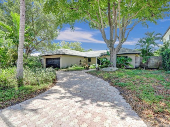 3100 NE 56th Ct, Fort Lauderdale FL 33308 — #A11808624