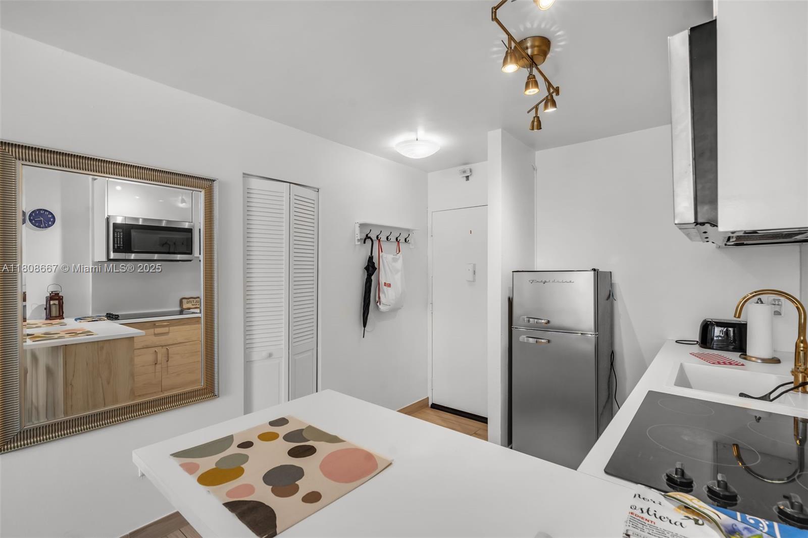 6dd28e9b-5373 710 Washington Ave # 323, Miami Beach FL 33139 — #A11808667