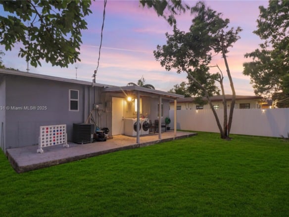 6039 SW 38th St, Miramar FL 33023 — #A11809631