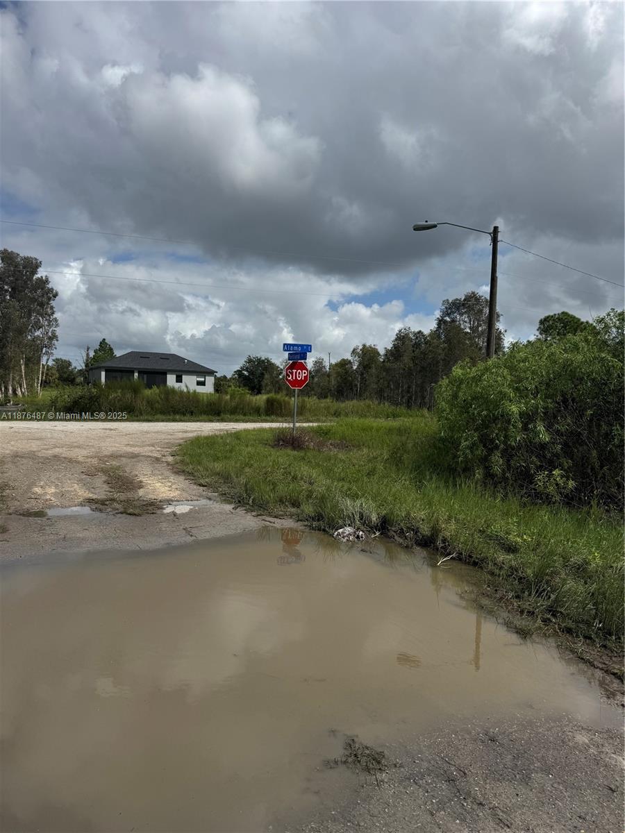 1005 PORTLAND, Lehigh Acres FL 33974 — #A11876487