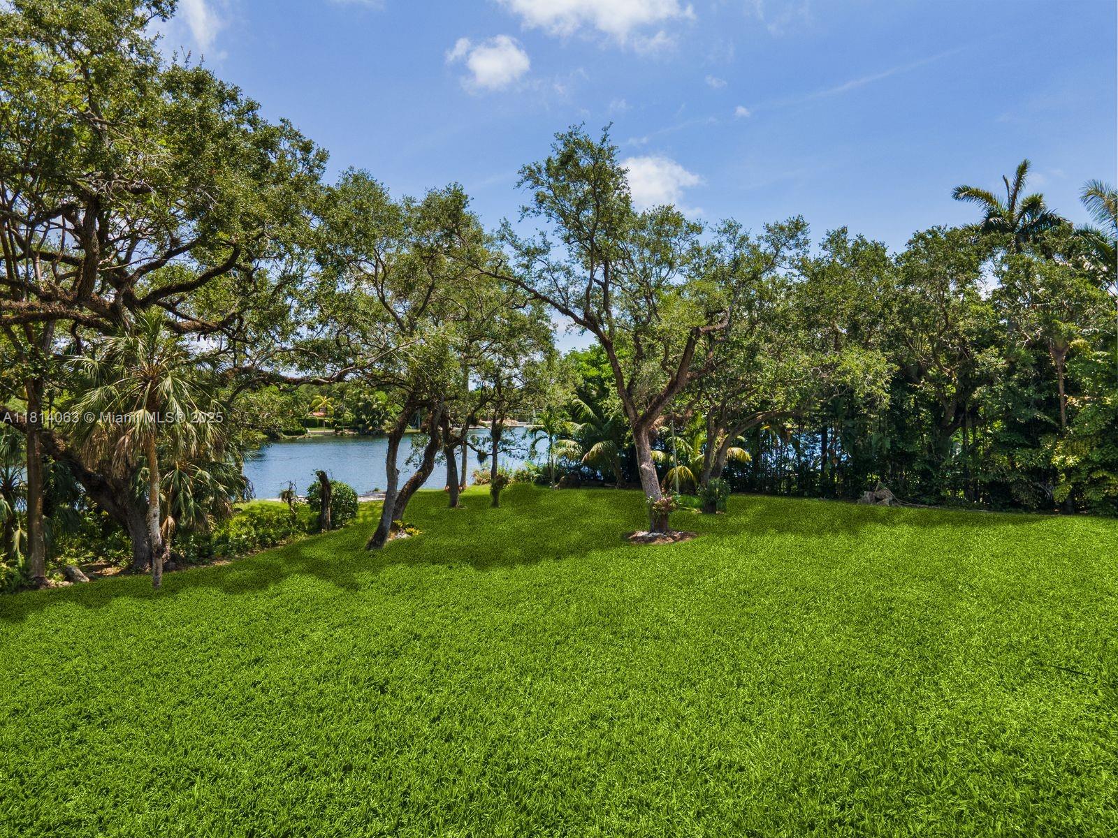 6dd28e9b-5499 5355 Hammock Dr, Coral Gables FL 33156 — #A11814063