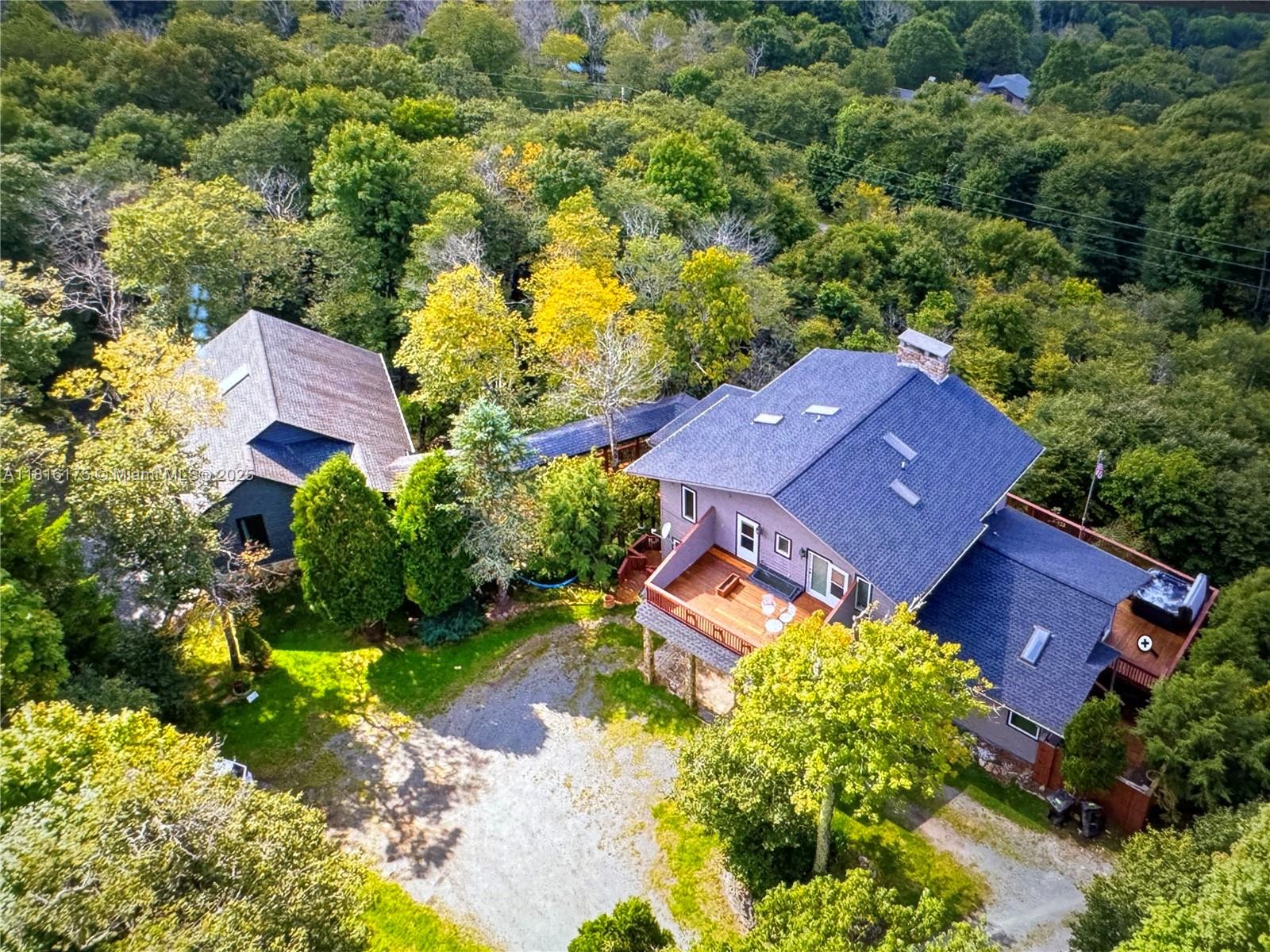 6dd28e9b-5534 200 Summit Lodge Road, NC 28604 — #A11816175