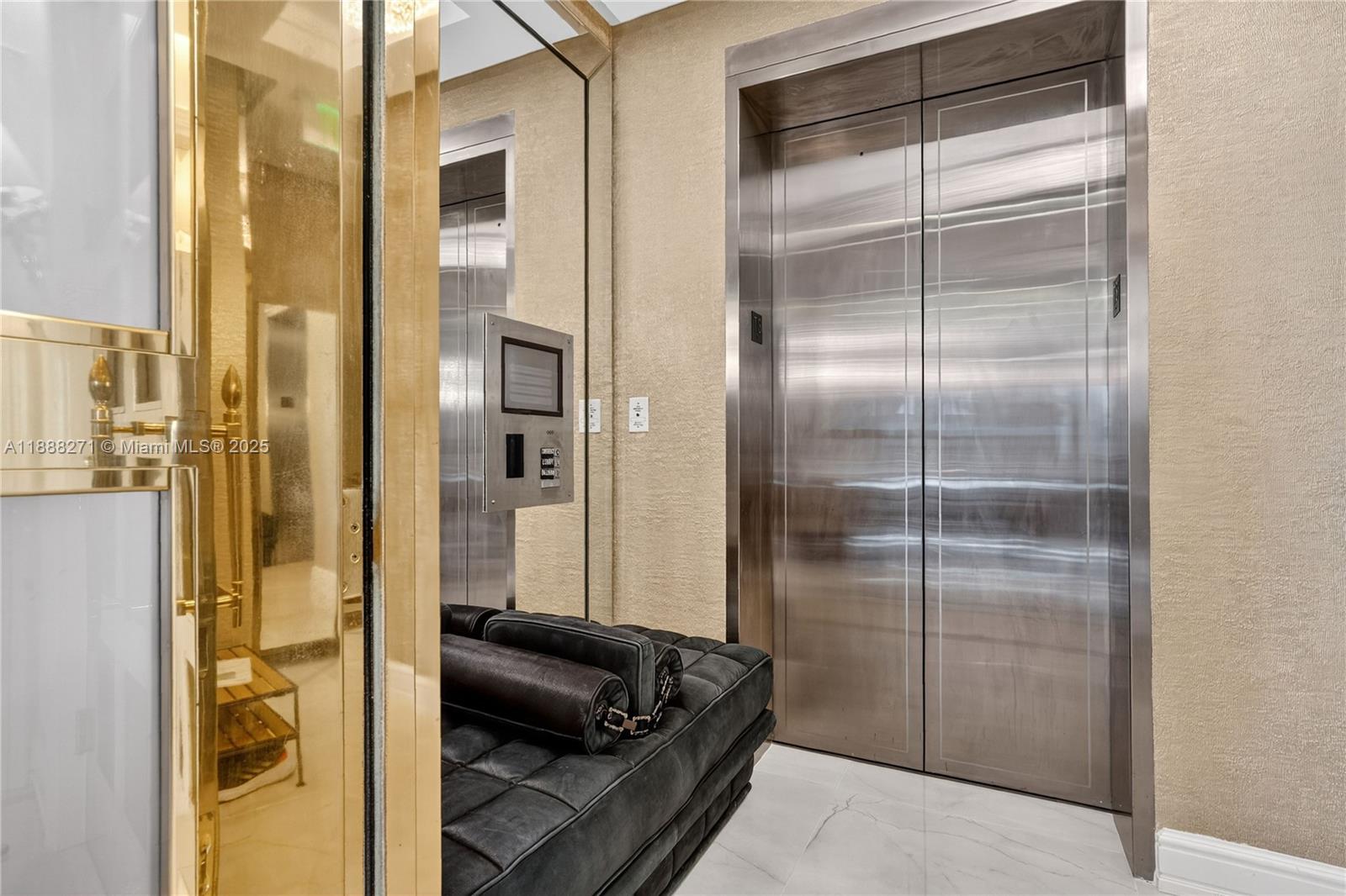 6dd28e9b-554 Listing #A11888271