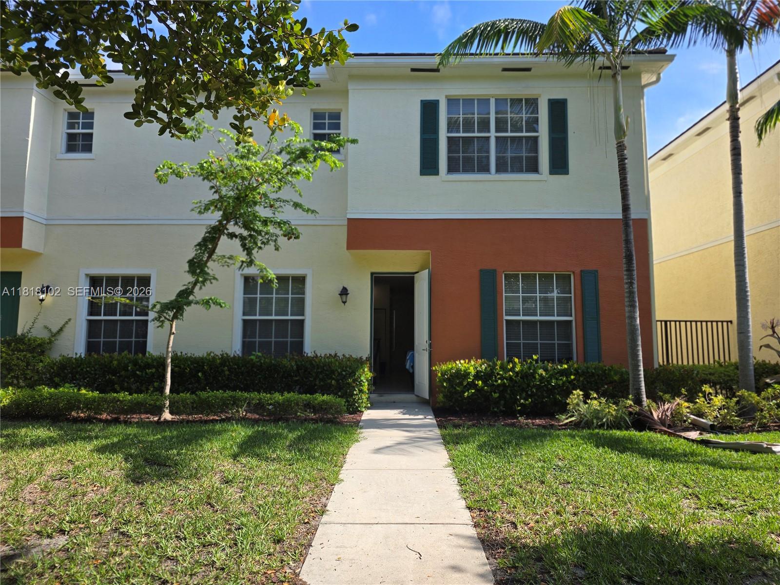 6dd28e9b-5581 146 SW 7th Ct, Pompano Beach FL 33060 — #A11818102