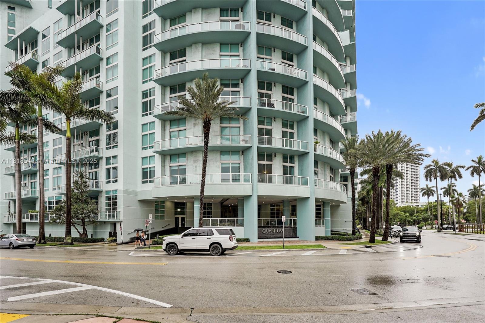6dd28e9b-5589 1900 N Bayshore Dr # 1411, Miami FL 33132 — #A11818540