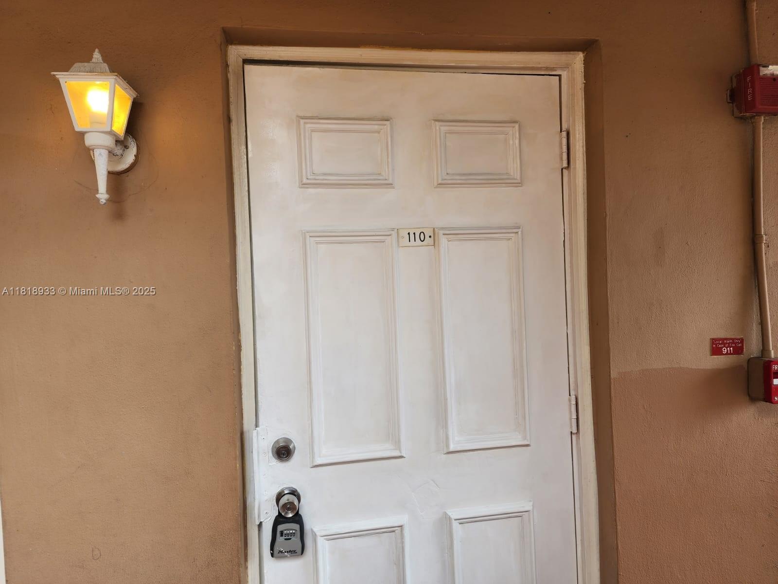 6dd28e9b-5603 241 SE 9th Ave # 110, Pompano Beach FL 33060 — #A11818933