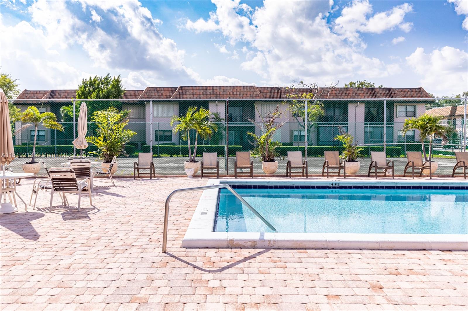 6dd28e9b-5611 10624 NW 10th St # 103, Pembroke Pines FL 33026 — #A11819218