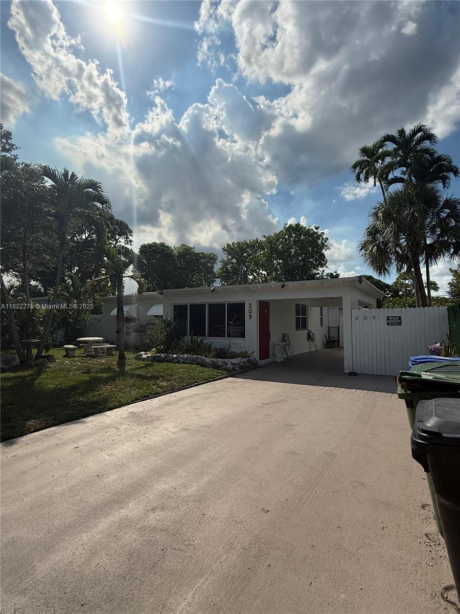 6dd28e9b-5686 205 SW 21st Way, Fort Lauderdale FL 33312 — #A11822275