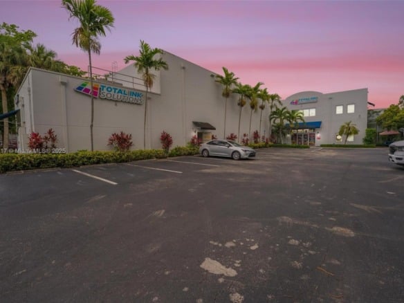 6775 NW 15th Ave, Fort Lauderdale FL 33309 — #A11823417