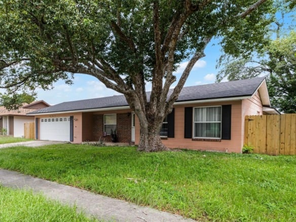 6021 Wedgewood Circle, Orlando FL 32808 — #A11823395