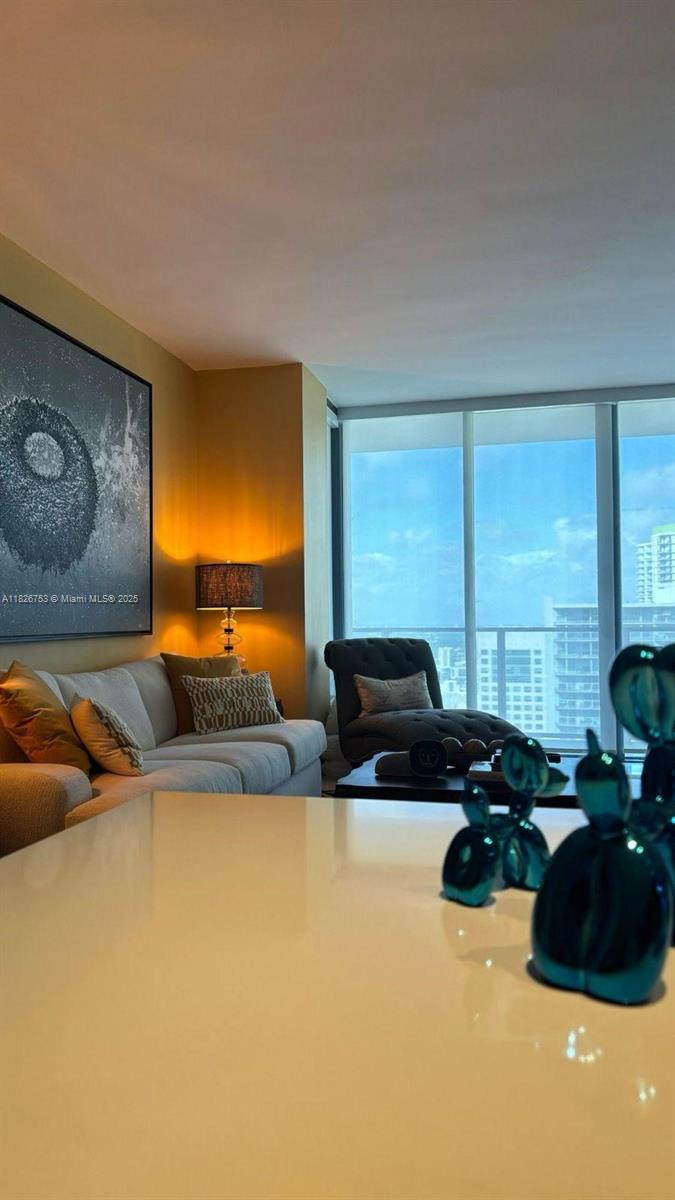 6dd28e9b-5792 68 SE 6th St # 2804, Miami FL 33131 — #A11826753