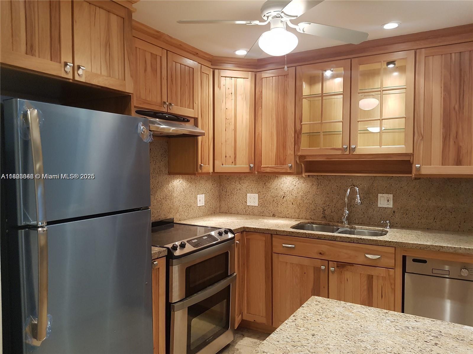 6dd28e9b-5795 253 S Cypress Rd # 237, Pompano Beach FL 33060 — #A11826886