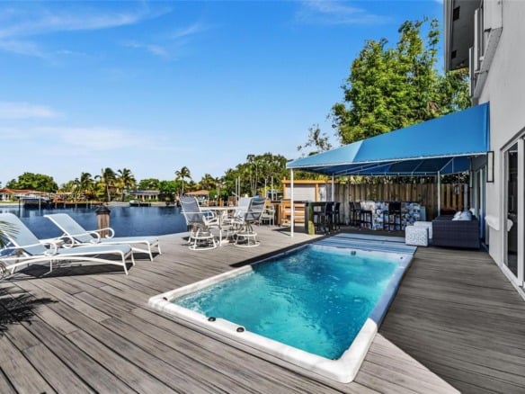 2108 NE 24th St, Wilton Manors FL 33305 — #A11828130