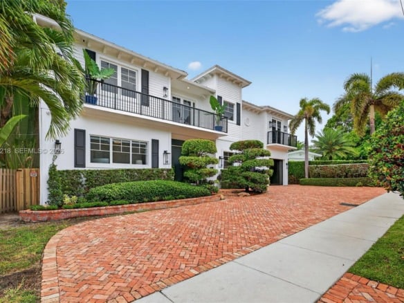 1404 SE 9th St, Fort Lauderdale FL 33316 — #A11828218