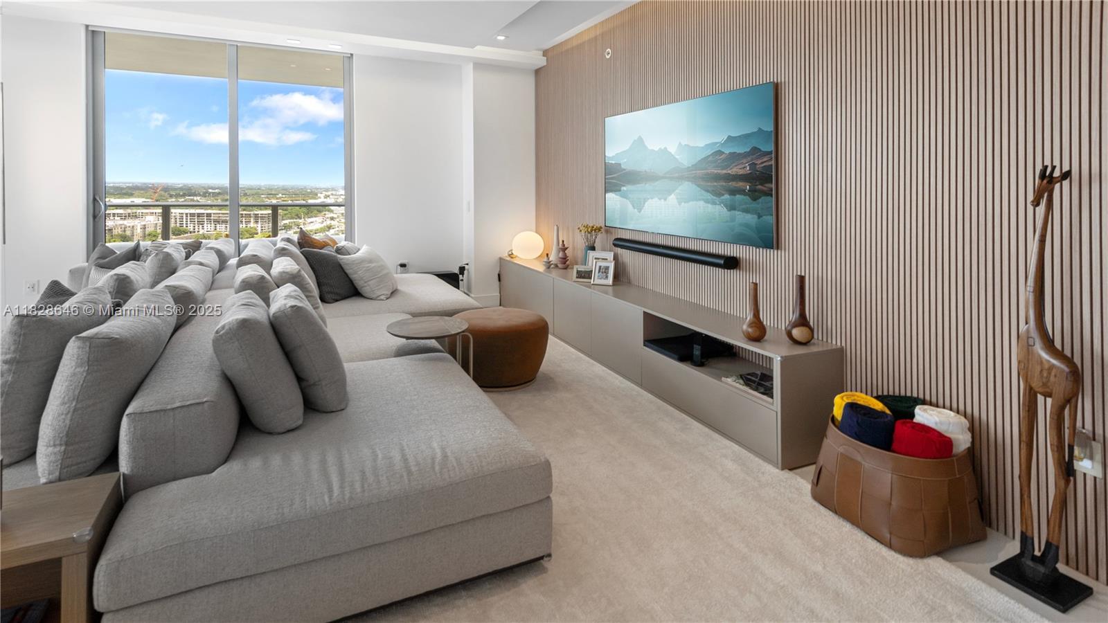6dd28e9b-5841 17301 Biscayne Blvd # 2102, North Miami Beach FL 33160 — #A11828646