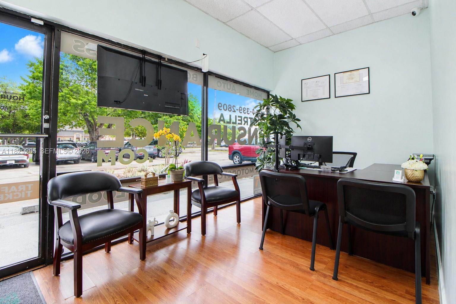 6dd28e9b-5856 Listing #A11829205