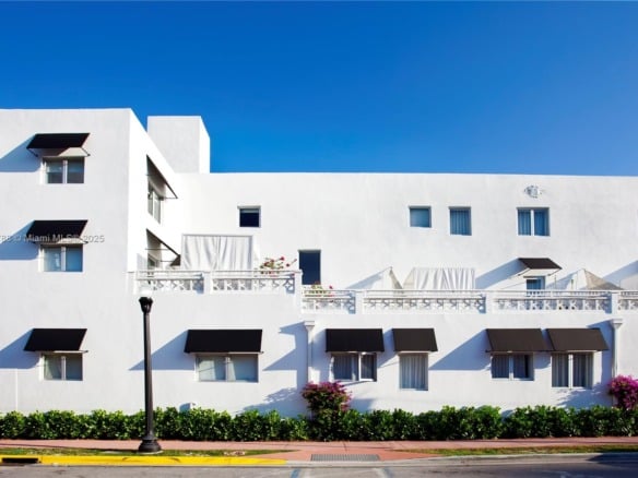 205 Collins Ave, Miami Beach FL 33139 — #A11829788