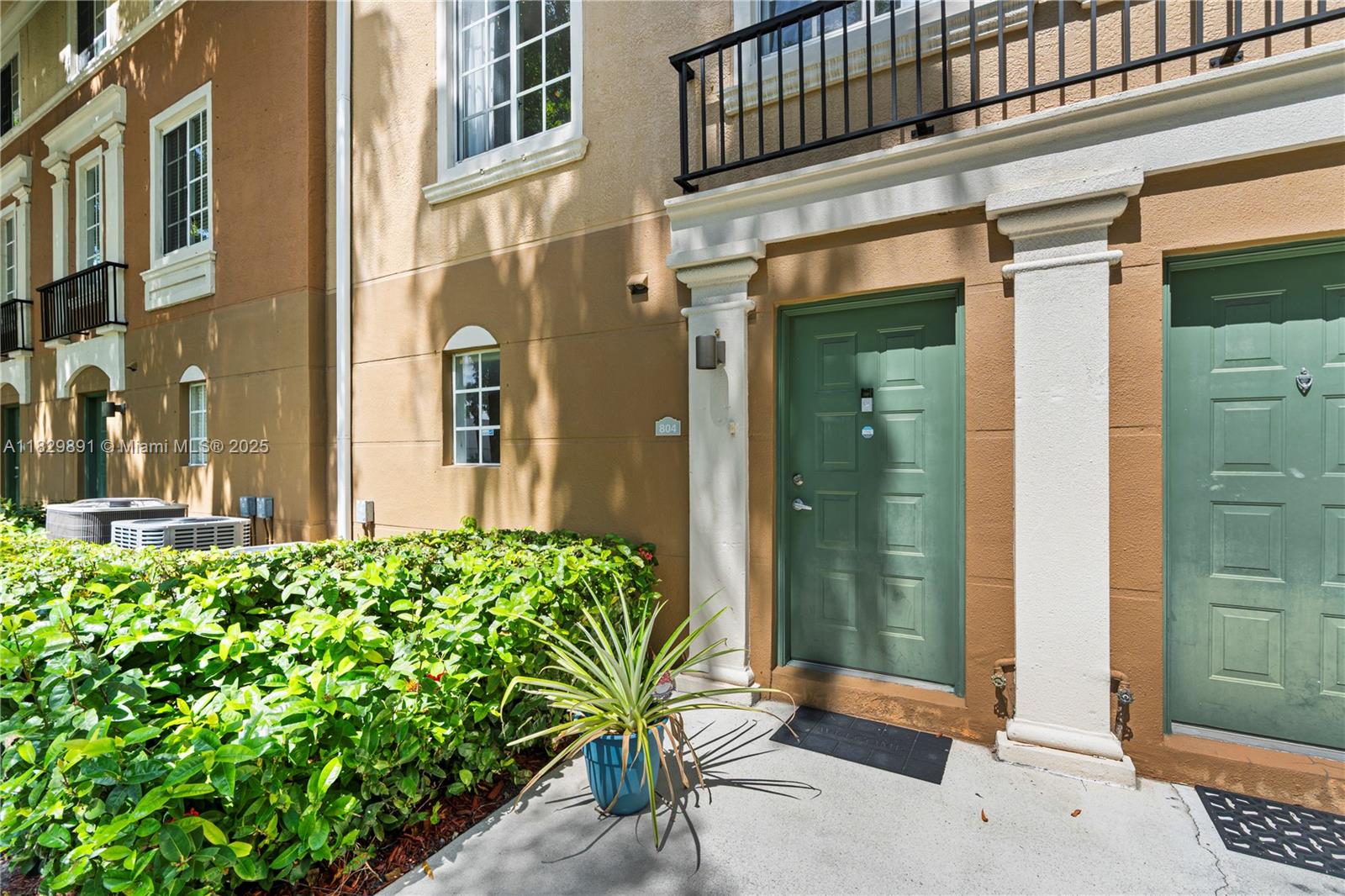 6dd28e9b-5878 2811 NE 185th St # 804, Aventura FL 33180 — #A11829891