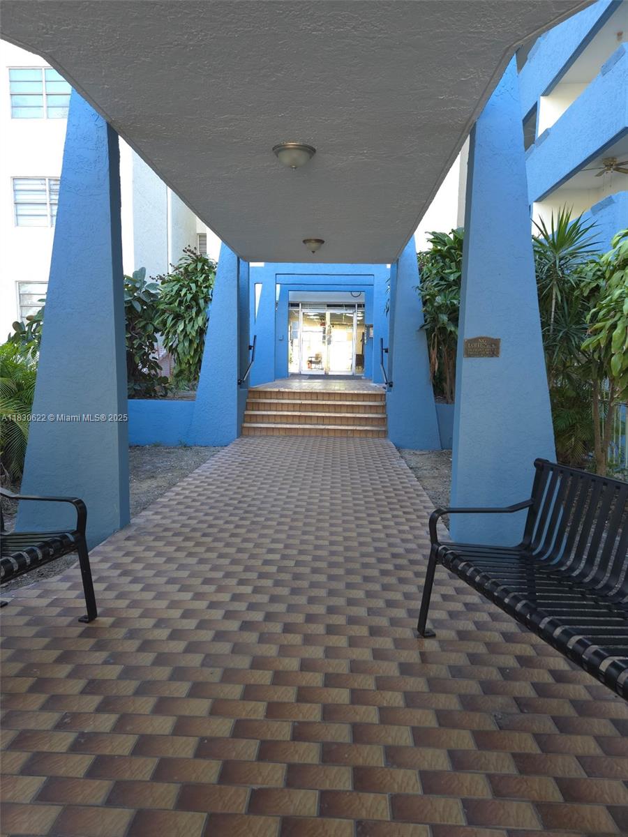 6dd28e9b-5899 5050 NW 7th St # 709, Miami FL 33126 — #A11830622